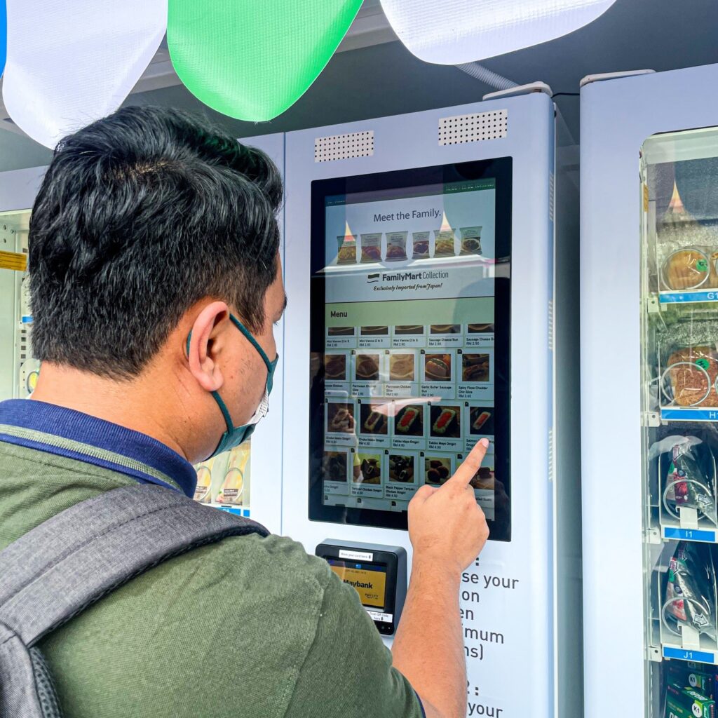 familymart mini smart kiosk