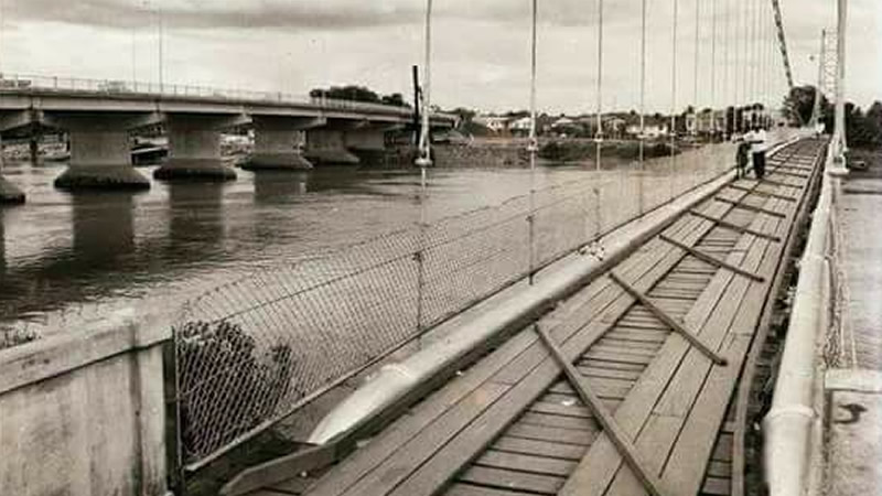 Satok Suspension Bridge