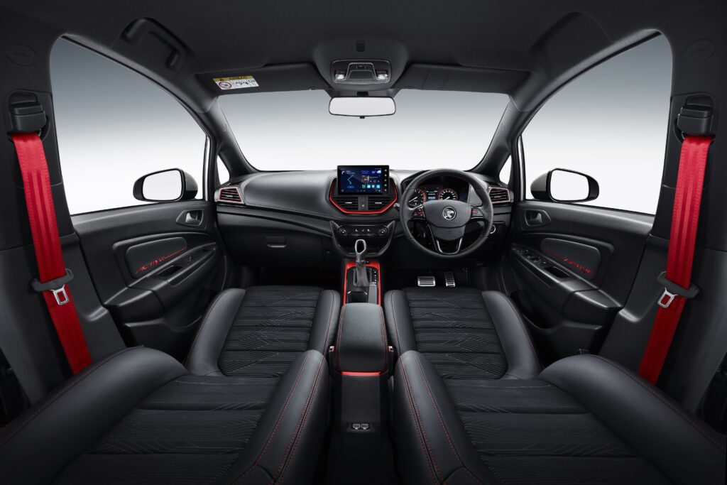 Proton Iriz Active interior