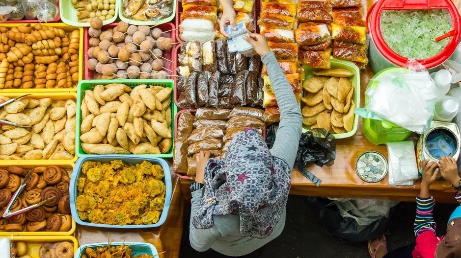 Various kuih-muih