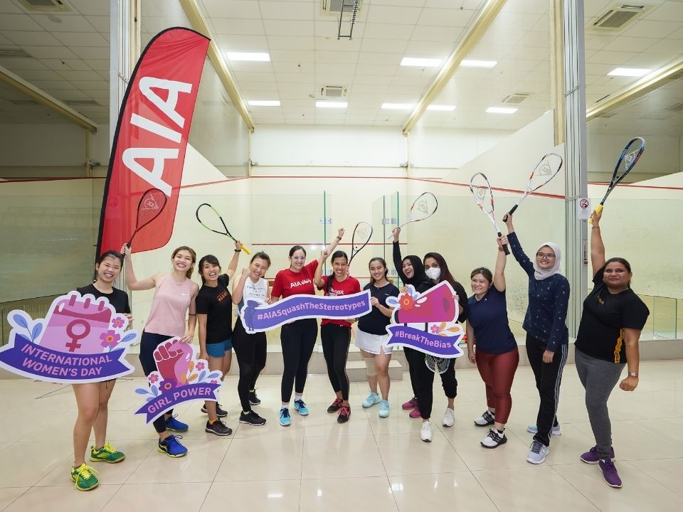 lucky winners of #AIASquashTheStereotypes squash clinic