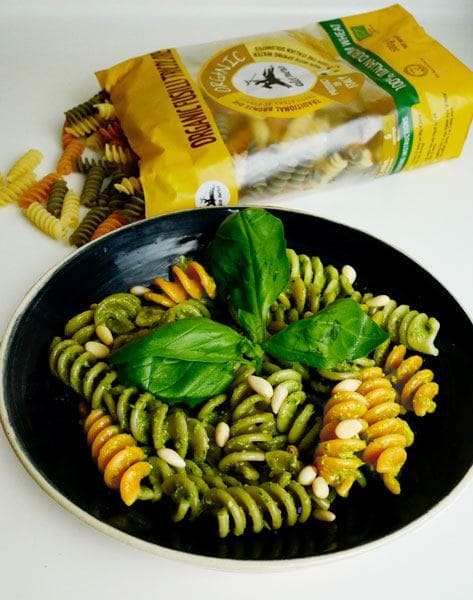 Spiral-shaped Alce Nero Organic Fusilli with Basil Pesto (Suitable for Vegetarians)