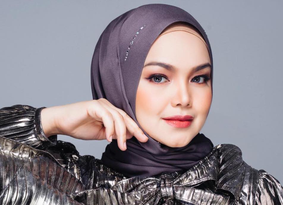 Malaysian singer/role model Siti Nurhaliza