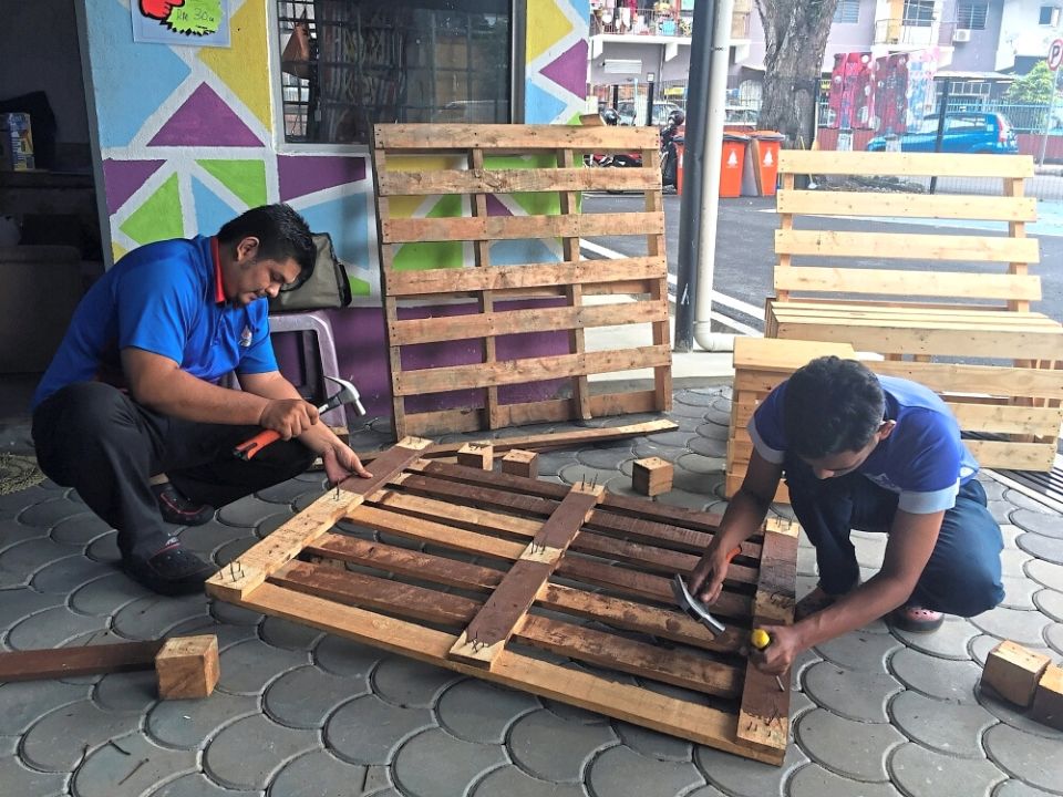 PJ Eco Recycling Plaza woodmaking