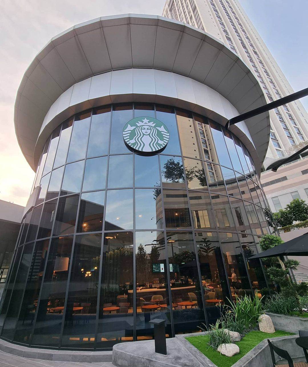 Unique Starbucks in Malaysia - Reserve 1