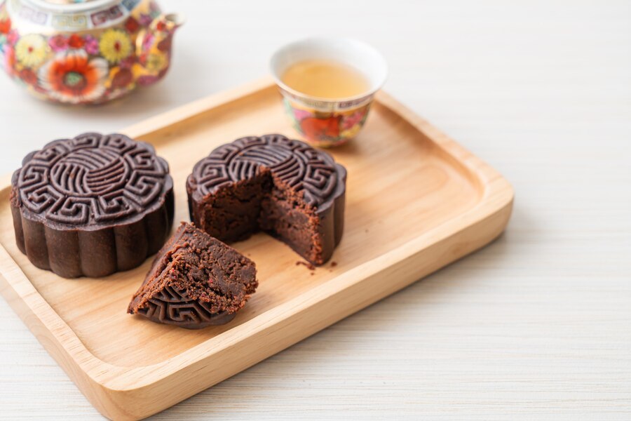 Chocolate mooncake