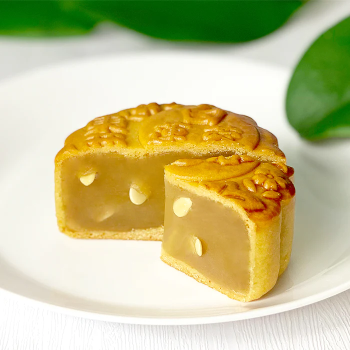 Lotus seed paste mooncakes