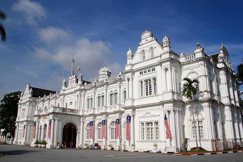 Penang City Hall: colonial architecture in Malaysia