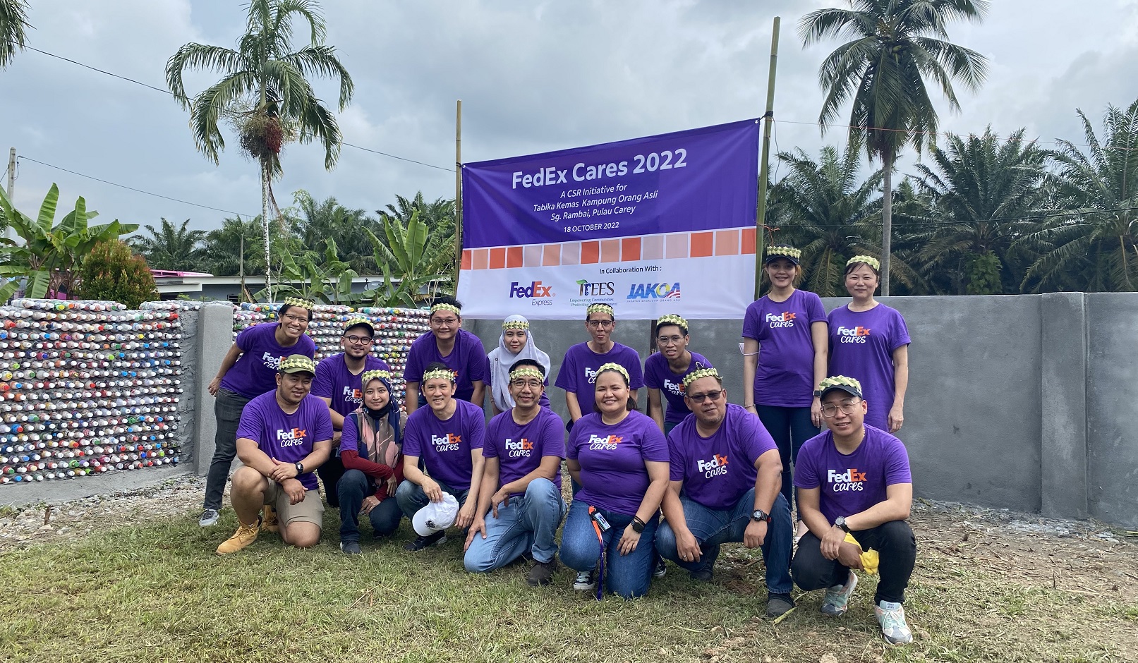 FedEx Cares 2022 - FedEx promotes sustainabilty by helping the local indigenous with the upgraded perimeter wall