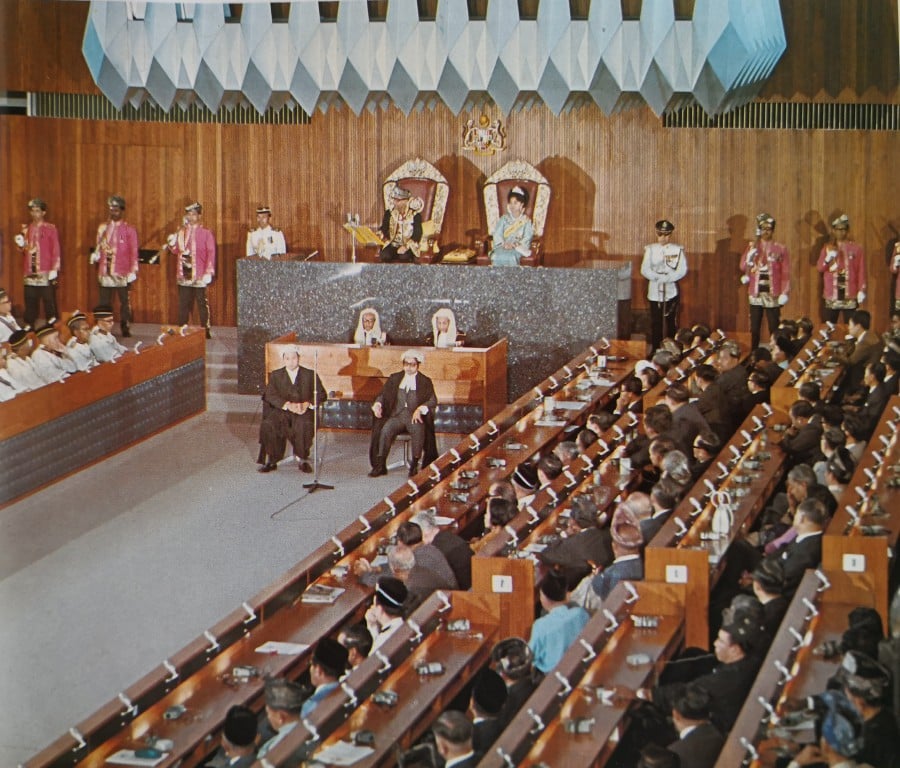 The Yang di-Pertuan Agong reading the Royal Address to Parliament in 1972.