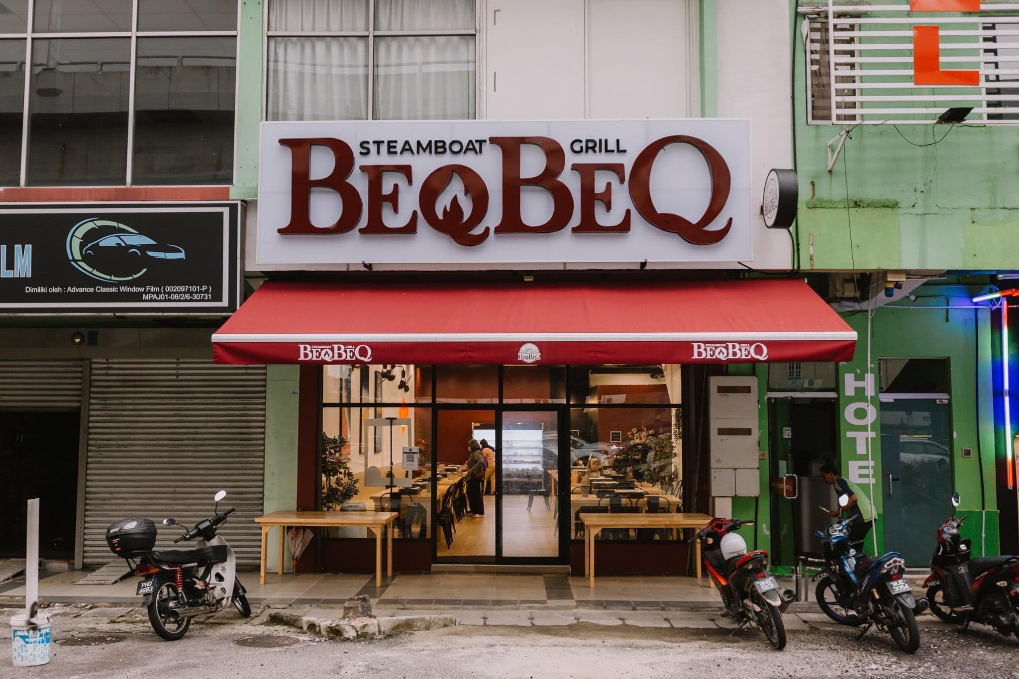 beq beq steamboat exterior