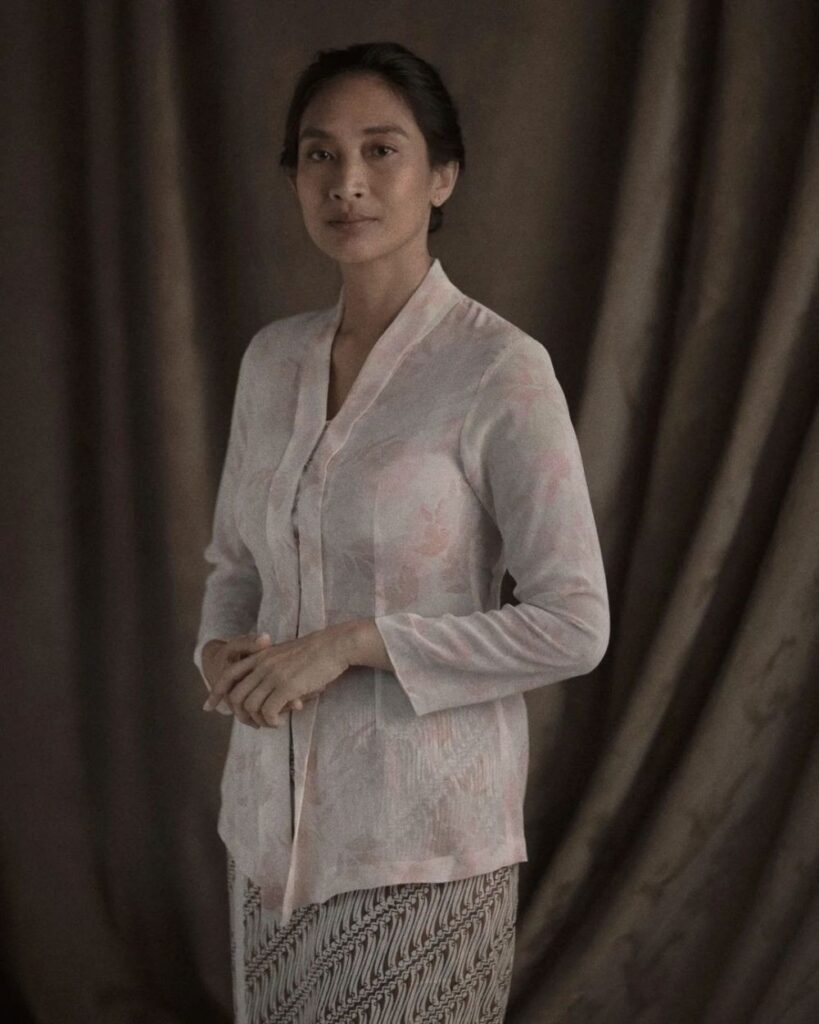 Kartini Kebaya 