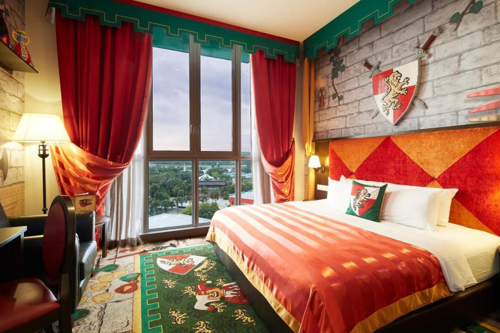 kingdom themed, legoland hotel