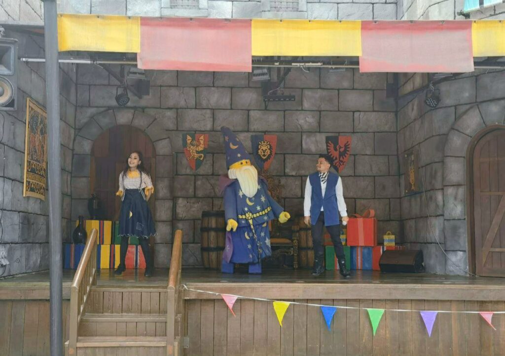 wizard, legoland's monster party
