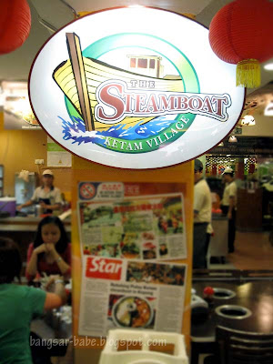 the steamboat ketam village serves lots of choices