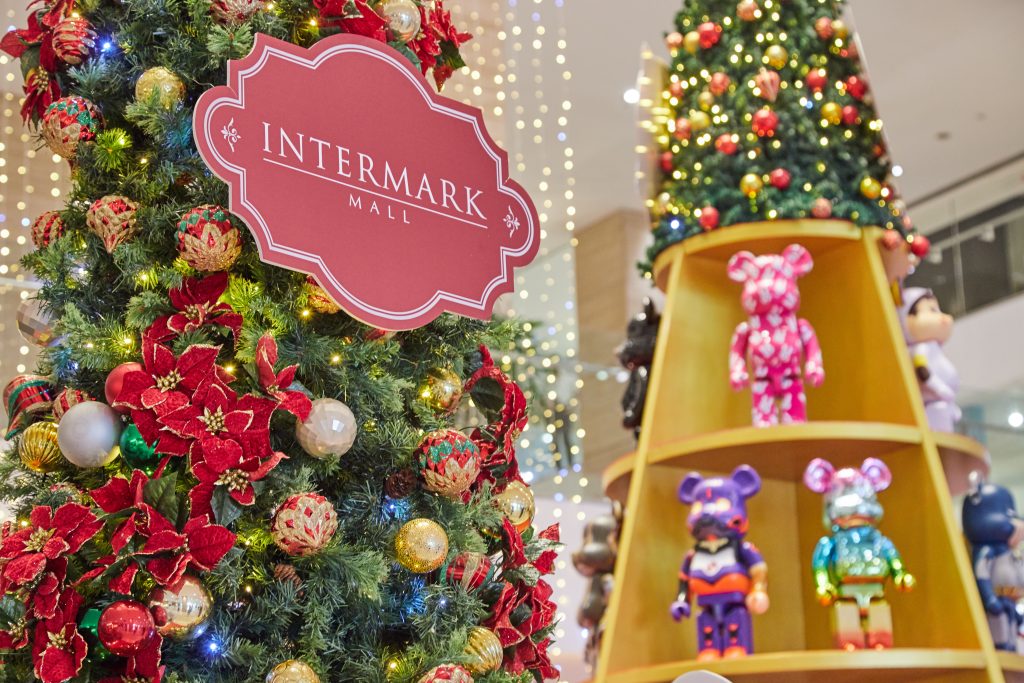 Bearbrick theme for Christmas at Intermark Mall