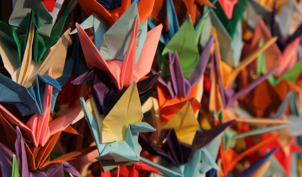 origami folding game