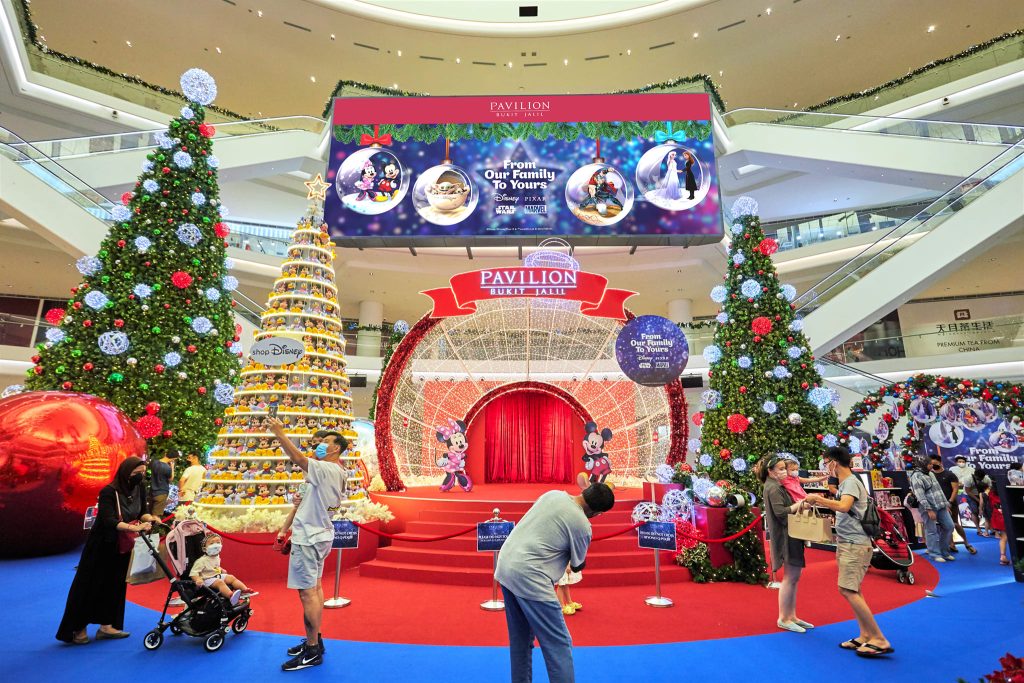 christmas in Malaysia malls - pavilion Bukit jail