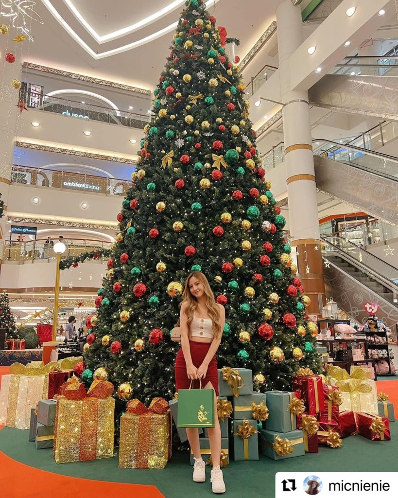 christmas in Malaysia malls - bsc bangsar