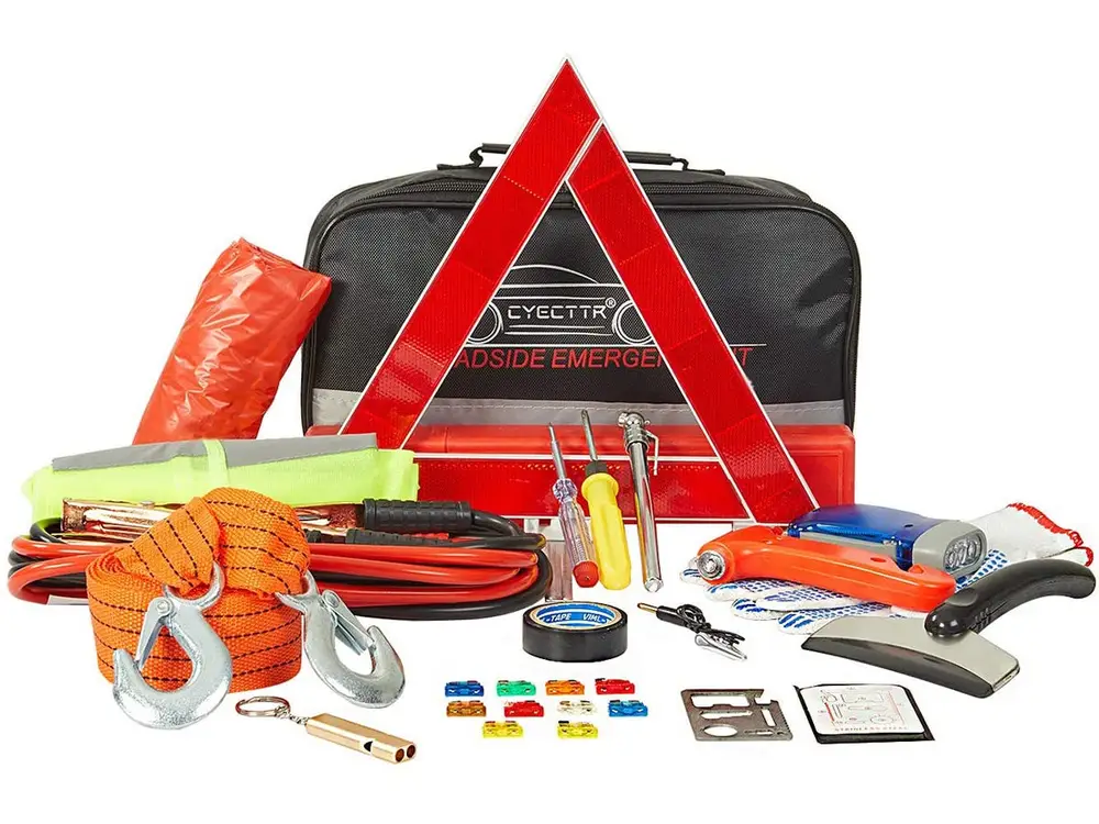 prepare a car emergency kit