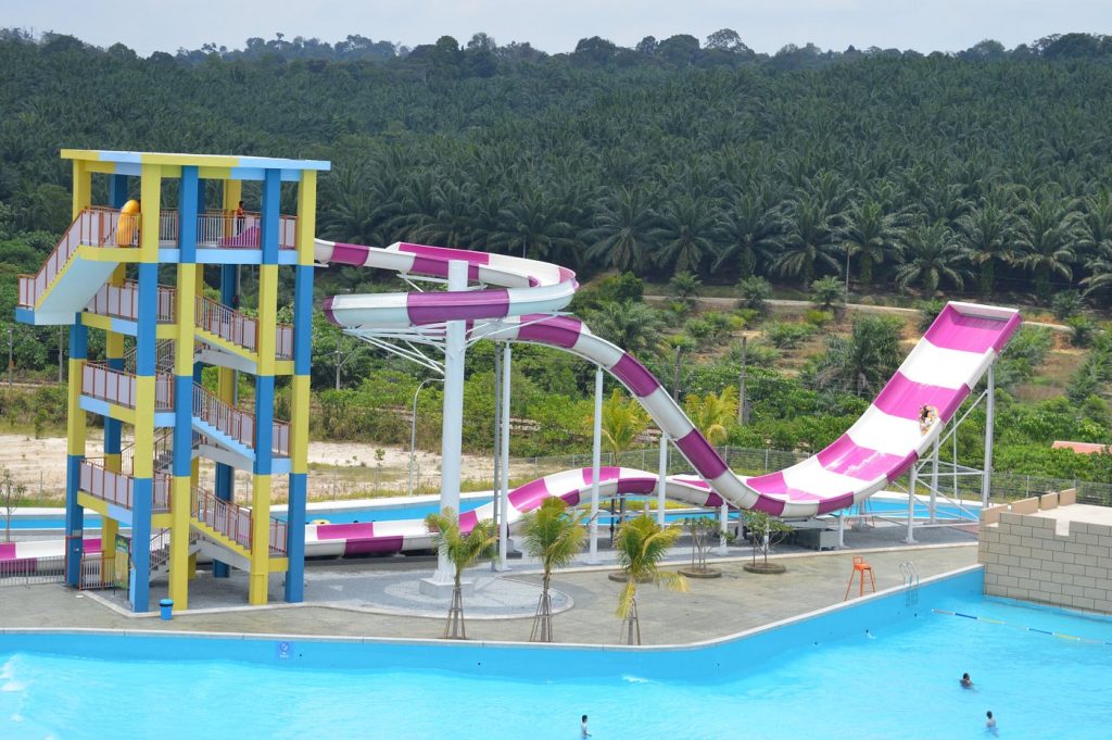 bangi wonderland themepark - - school holiday activities in Malaysia