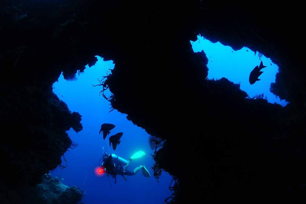 mataking island - best diving spots in Malaysia