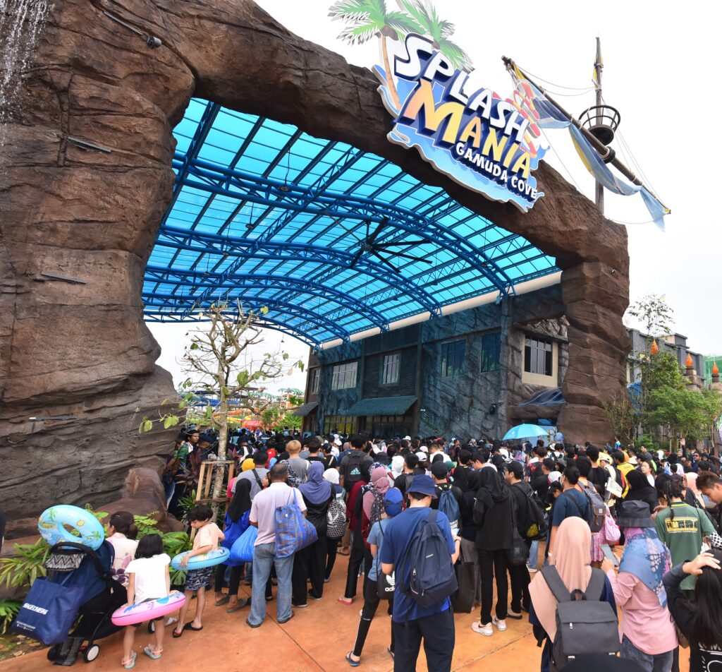 Splashmania waterpark @ Gamuda Cove opening