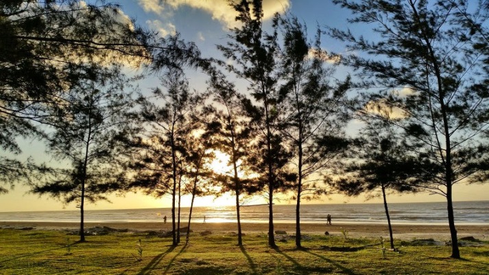 beach in miri