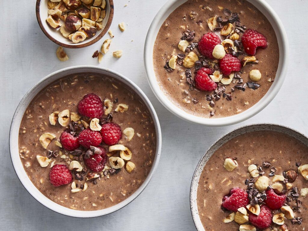 Chocolate Overnight Oat with strawberry - sahur menu