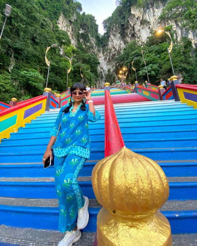 Amazing caves In Malaysia: An OOTD at the rainbow stairs of Batu Caves, Selangor