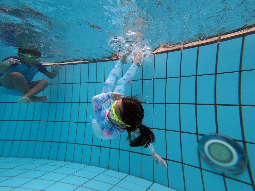Life Skills Swim School, swimming class