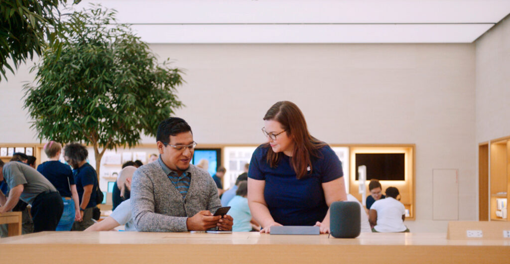 work as apple speacialist at first apple store in malaysia