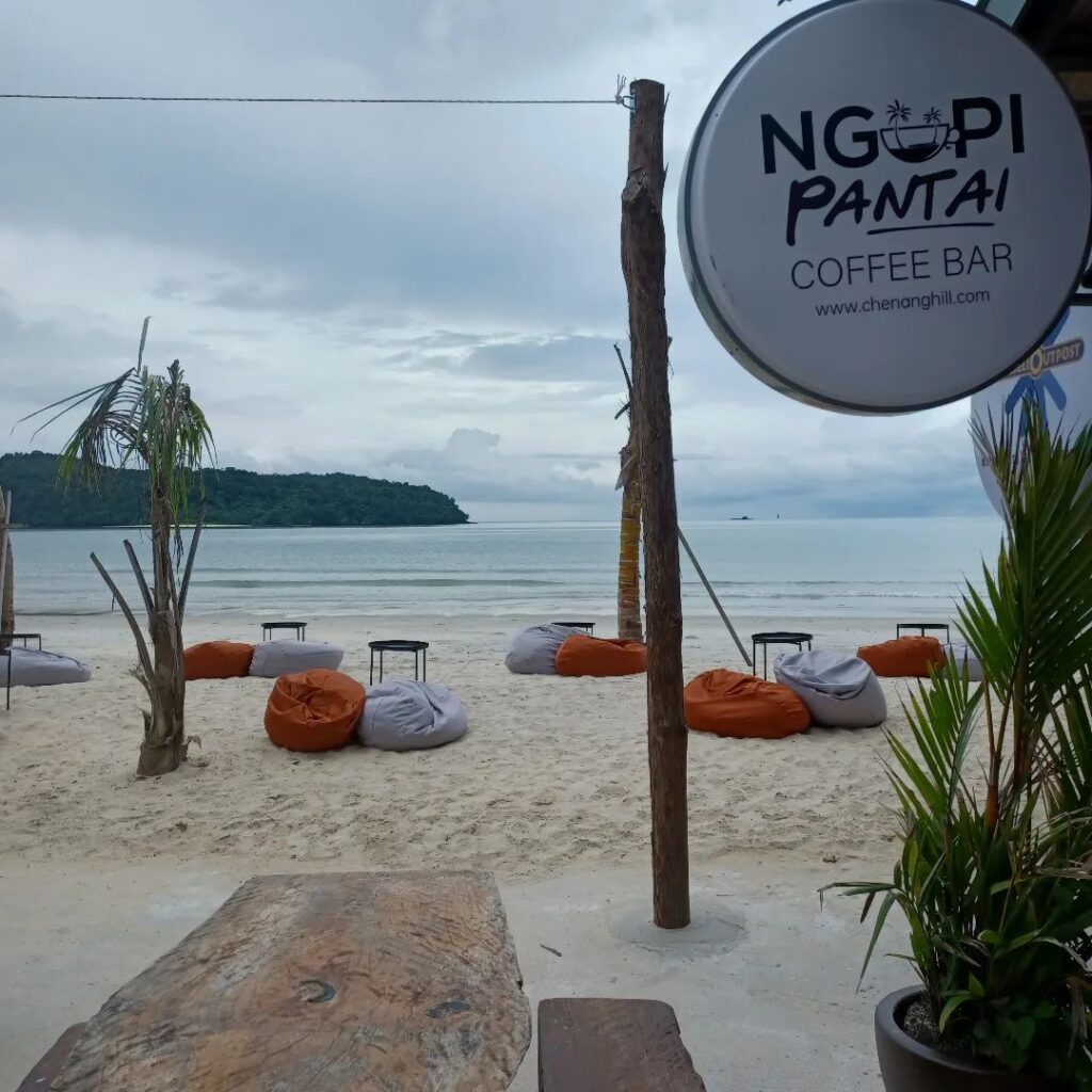 Cozy cafe: ngopi pantai coffee bar in langkawi