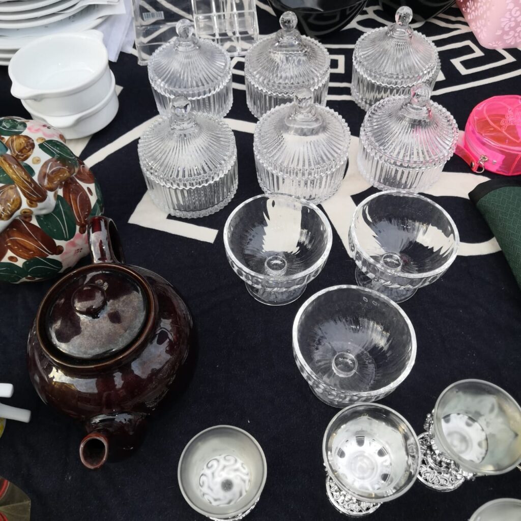 vintage household items at cbs lembah keramat