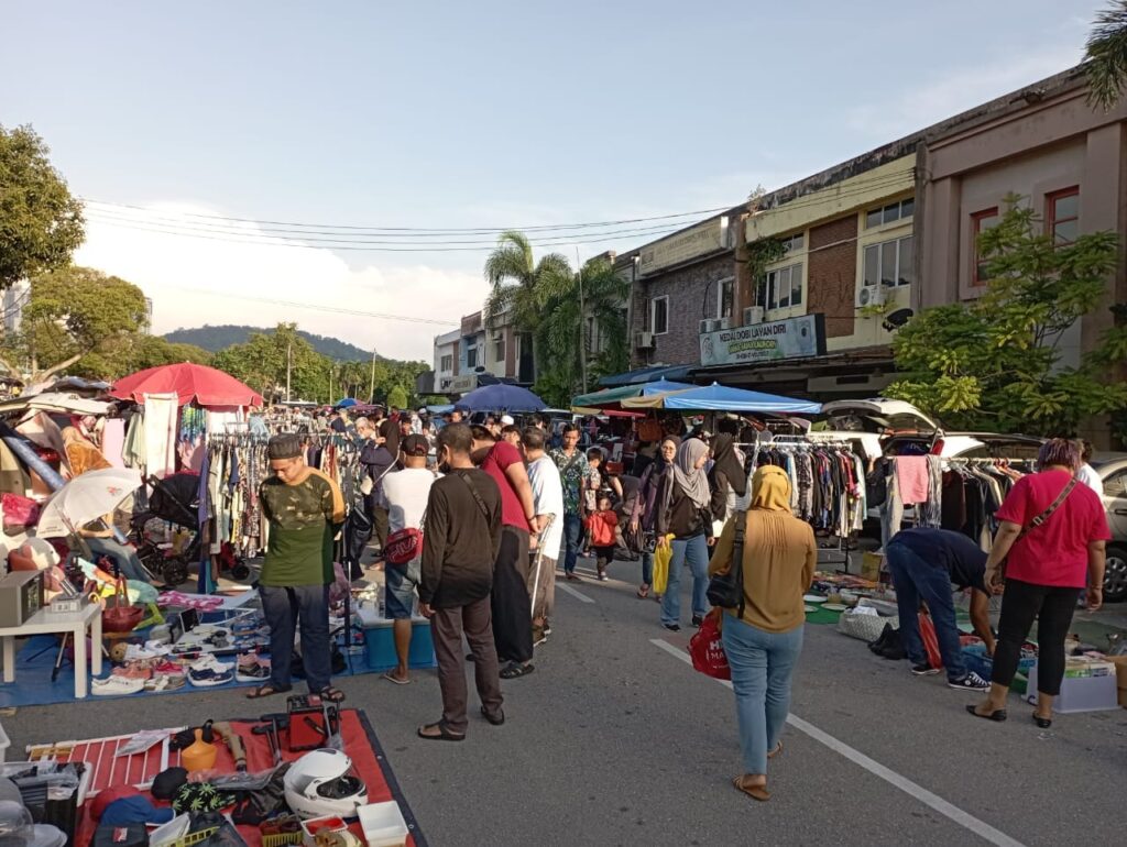 car boot sale lembah keramat, kl