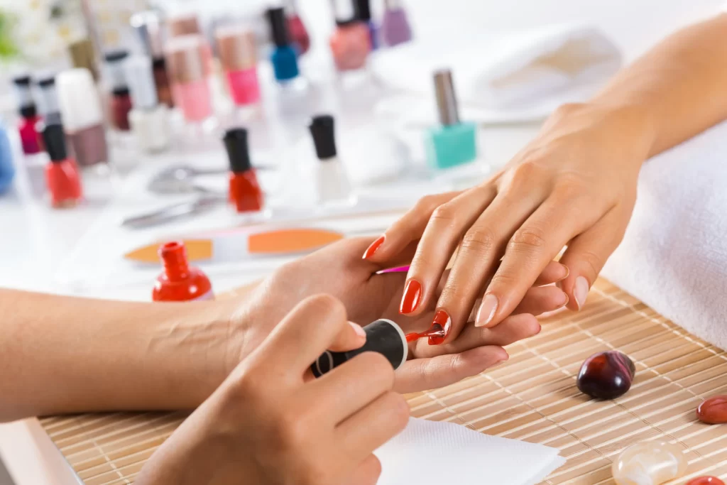 Get Manicure & Pedicure With Your Friends