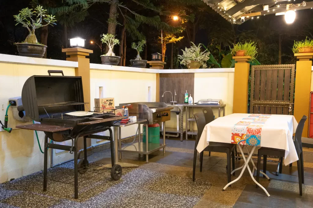 airbnb with bbq pit Malaysia: 7. BIG 5BR Villa, Kuala Lumpur