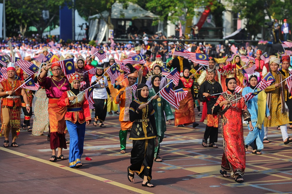 7 Old Ways Of Celebrating Merdeka: Merdeka parade