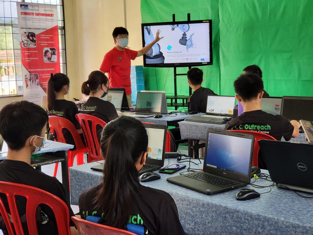 Kenneth Yih Haur Chong volunteering at TIC