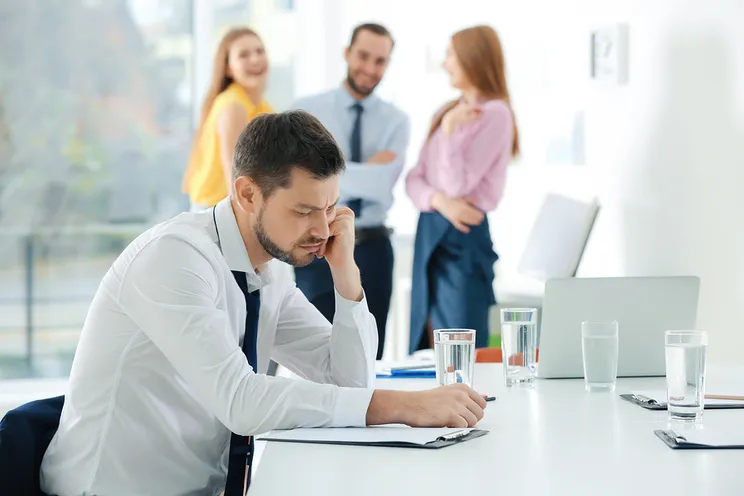 8 Signs of a toxic workplace: Cliques behavior