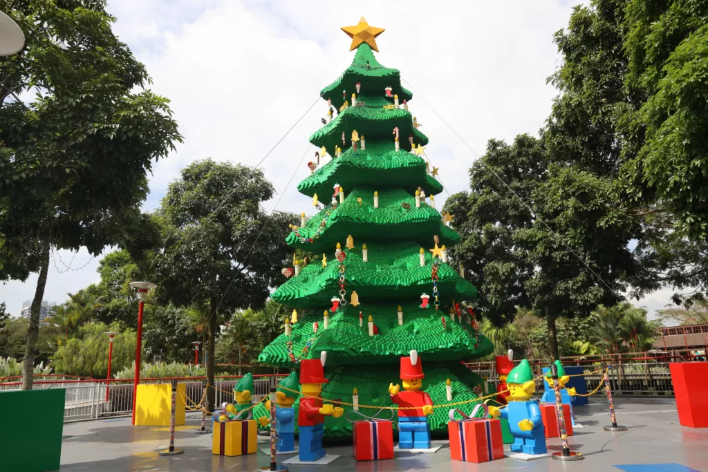 LEGO Christmas tree 