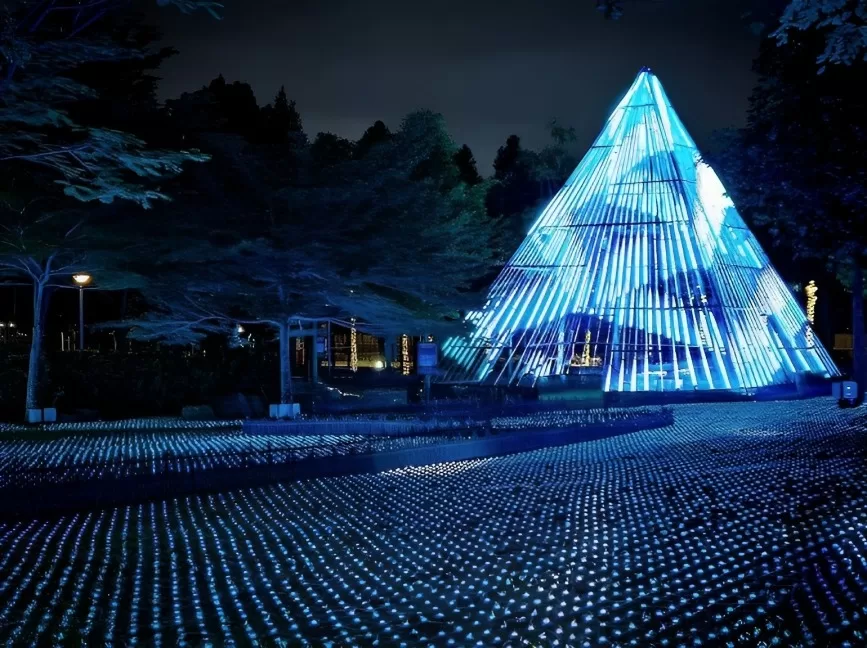 Pyramid Christmas Tree In Desa ParkCity Light Festival Only!