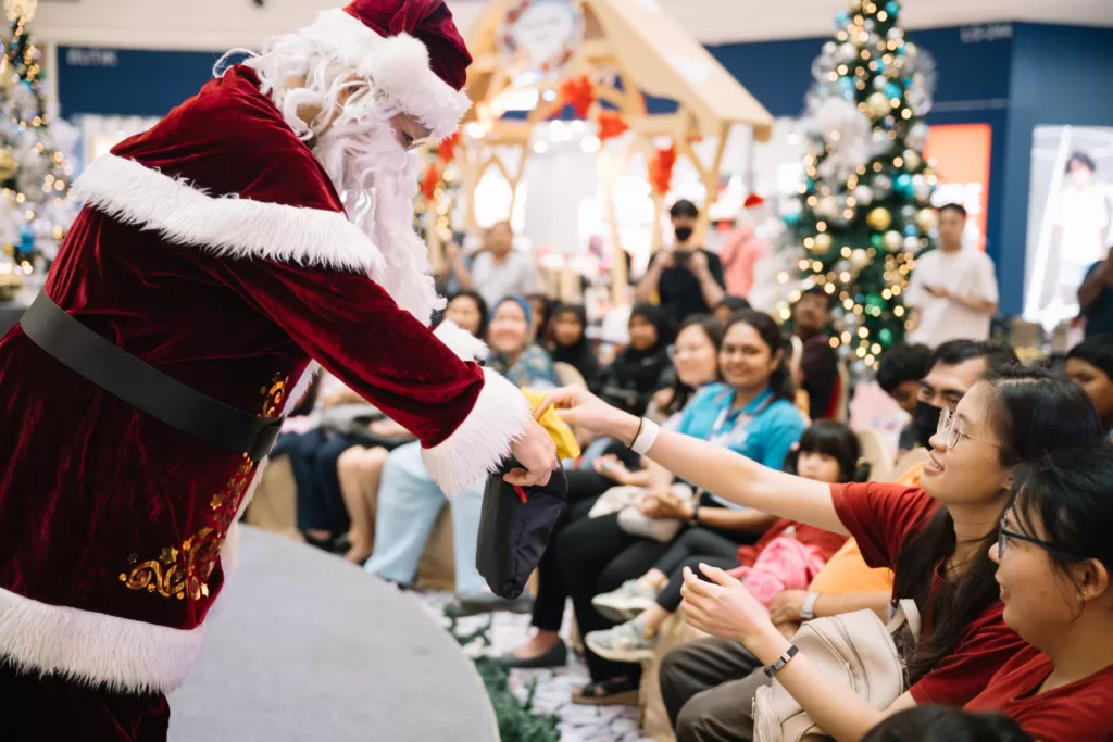 Meet Santa At Winter Wonderland Adventure Christmas In IOI Malls
