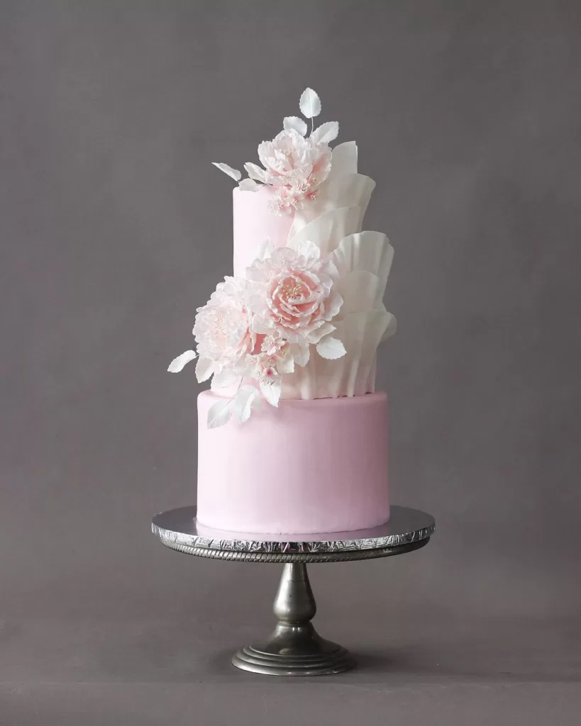 A Pretty Wedding Cake For Your Wedding Day!