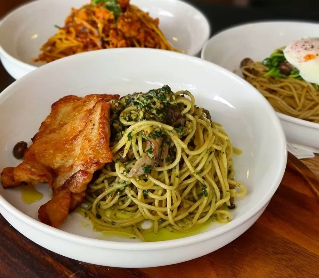 Have A Pesto Linguine With Chicken!
