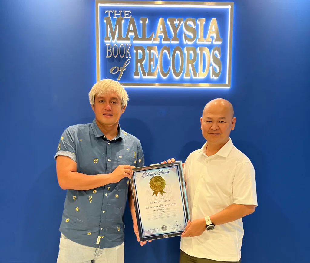 Roihan Han in the Malaysia Book of Records
