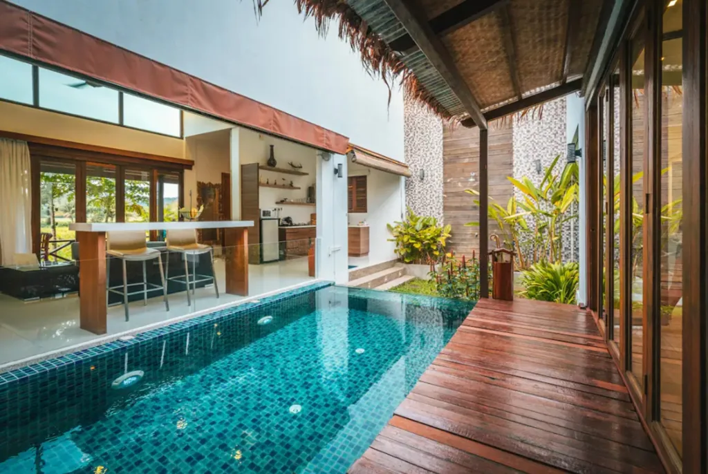 Airbnb getaway for Valentine's - La Villa in Langkawi