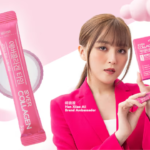 Ever Collagen Ambassador Han Xiiao Aii showing the product