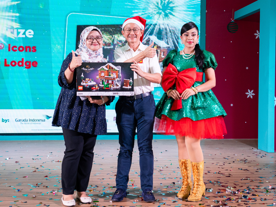 advent calendar draw at legoland malaysia resort's brick-tacular holiday