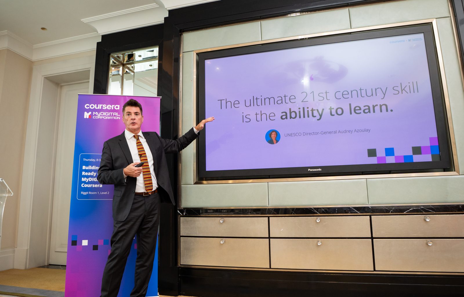 Anthony Salcito of Coursera presenting the Global Learning Pass for free Coursera courses in Malaysia